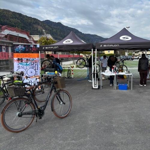 Mobile Fahrradwerkstatt an der HAK HAS Wörgl